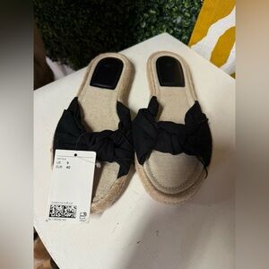 H&M Tan and Black Espadrille Sandals